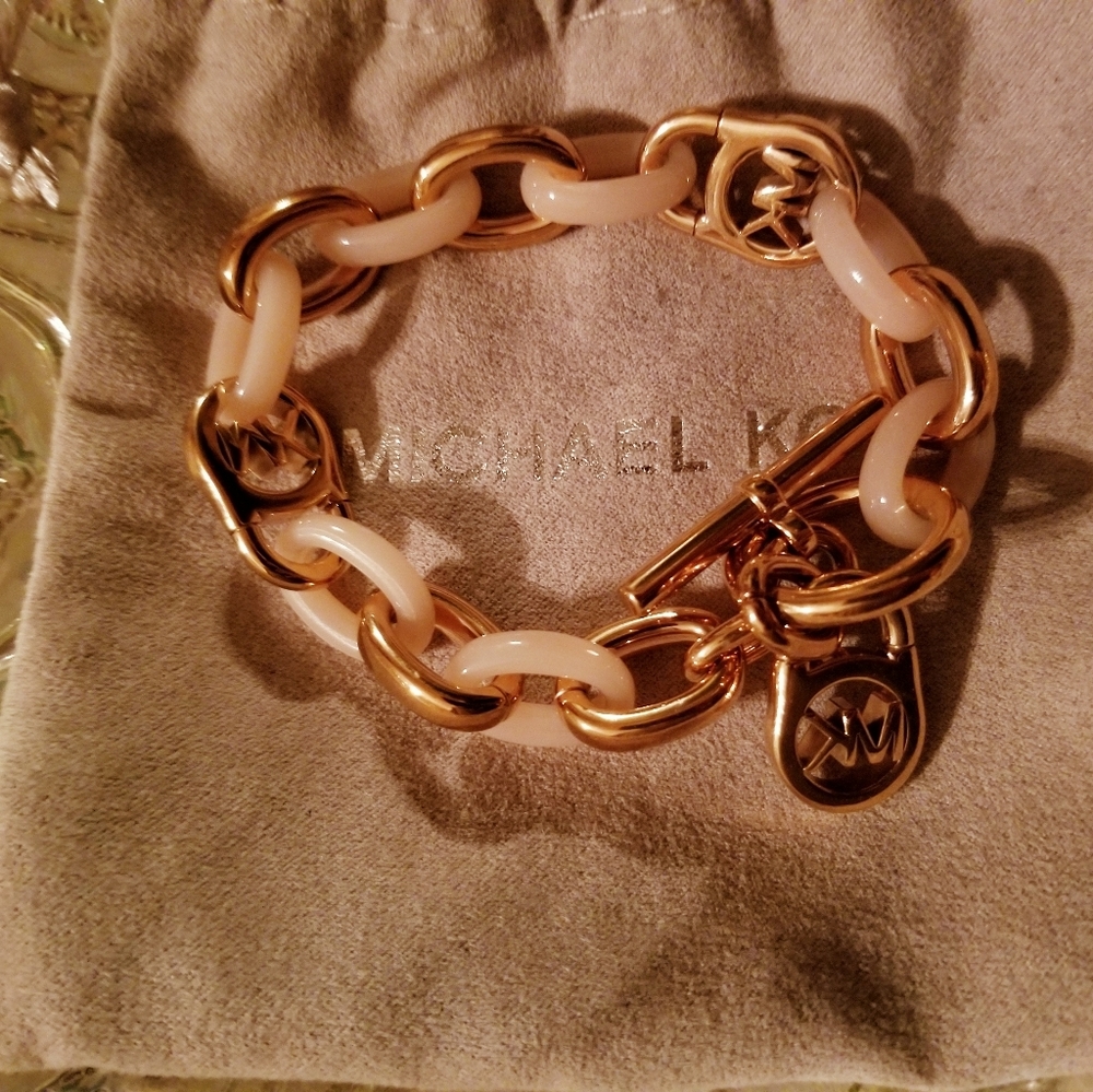 Michael Kors Rose Gold Toggle Style Bracelet